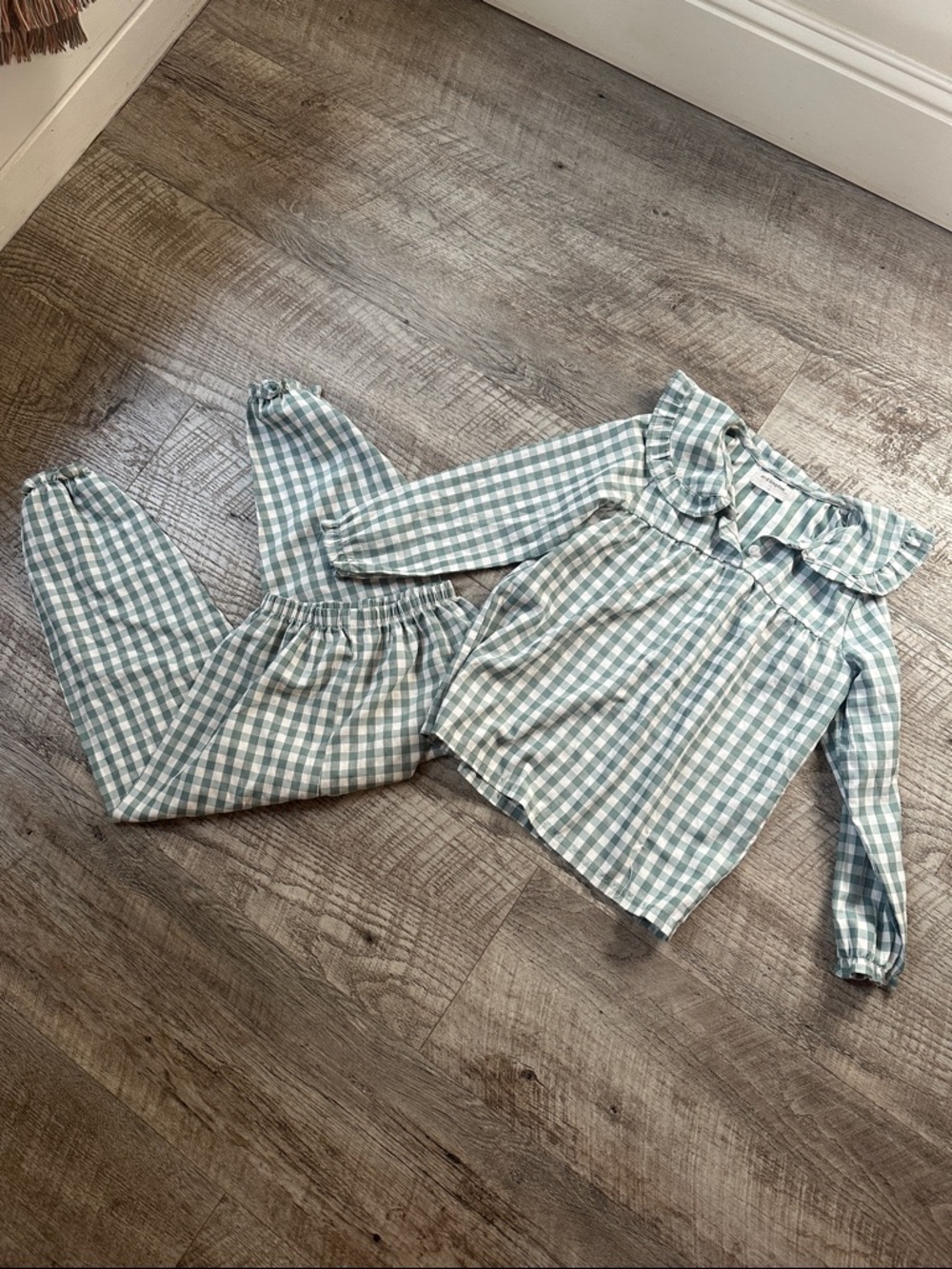 Girls Green Gingham Two-Piece Pajama Set with Ruffled Collar